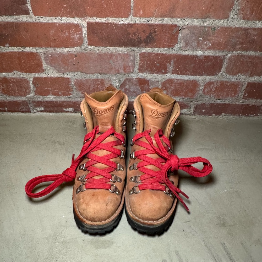 Danner Women’s Mountain Light Boot